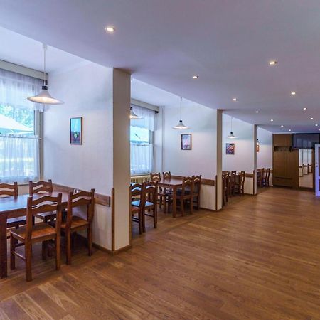 Hotel Hladina Nebrich エクステリア 写真