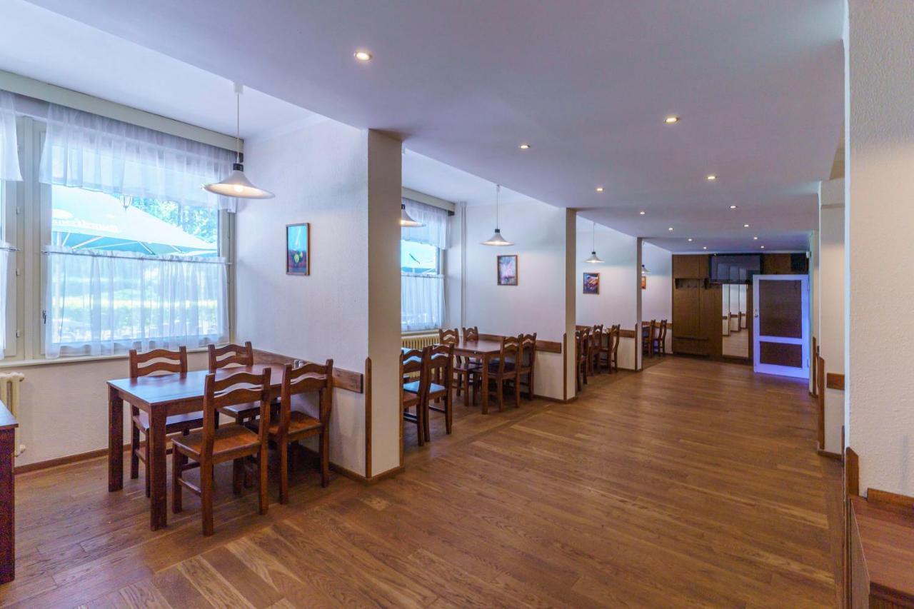 Hotel Hladina Nebrich エクステリア 写真